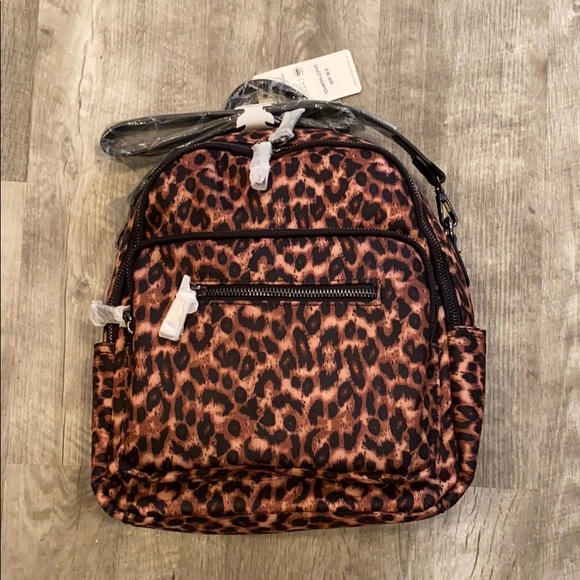 Urban Expressions Handbags - Leopard backpack